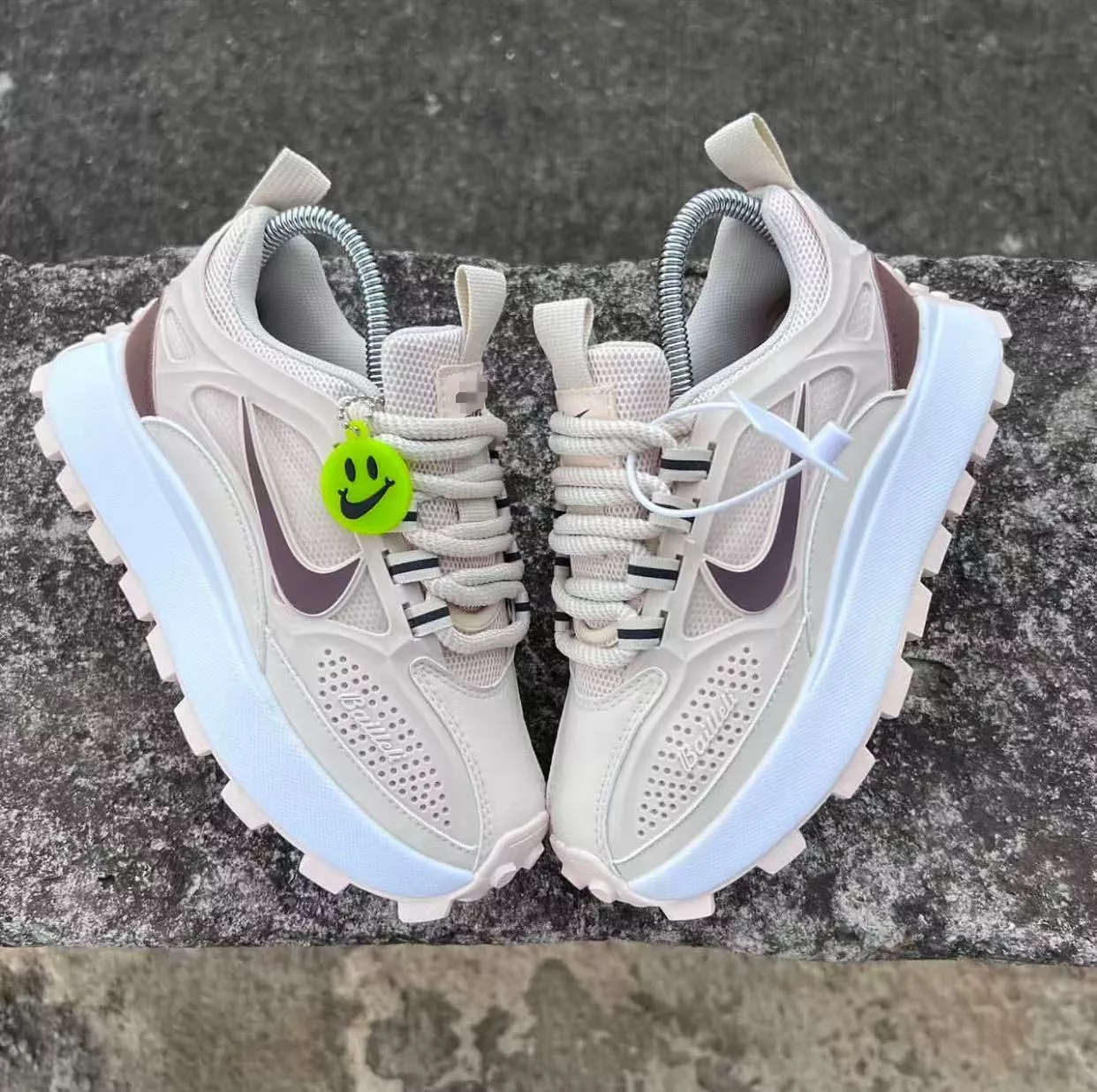 Nike Bailleli Sneakers