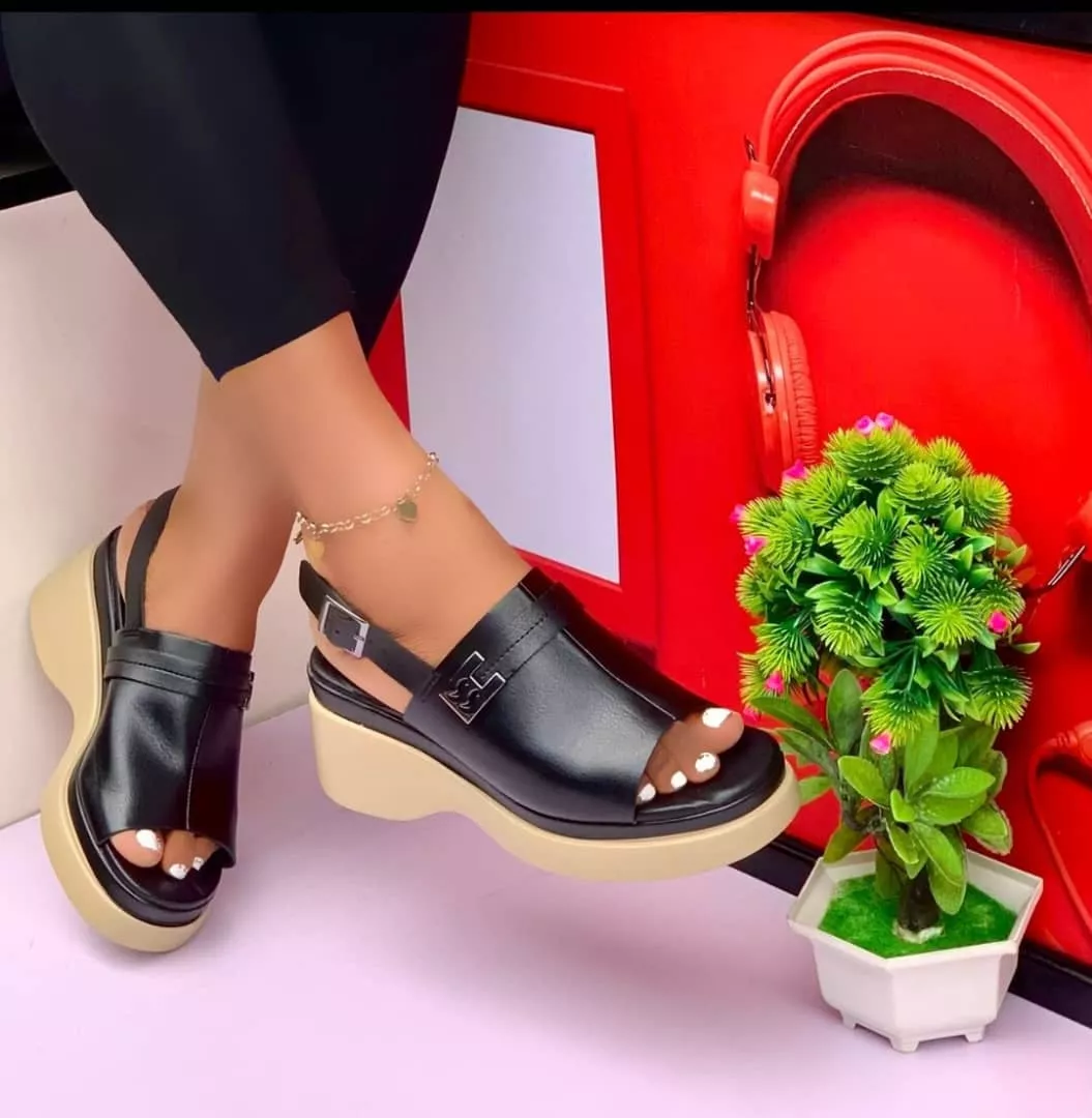 Fashionable Women's Black Wedge Heel