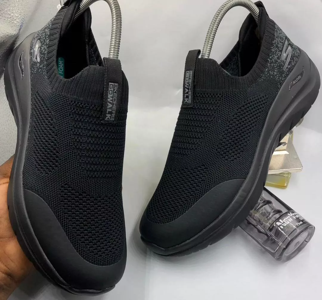 Skechers Go Walk 5 Low-Top Black