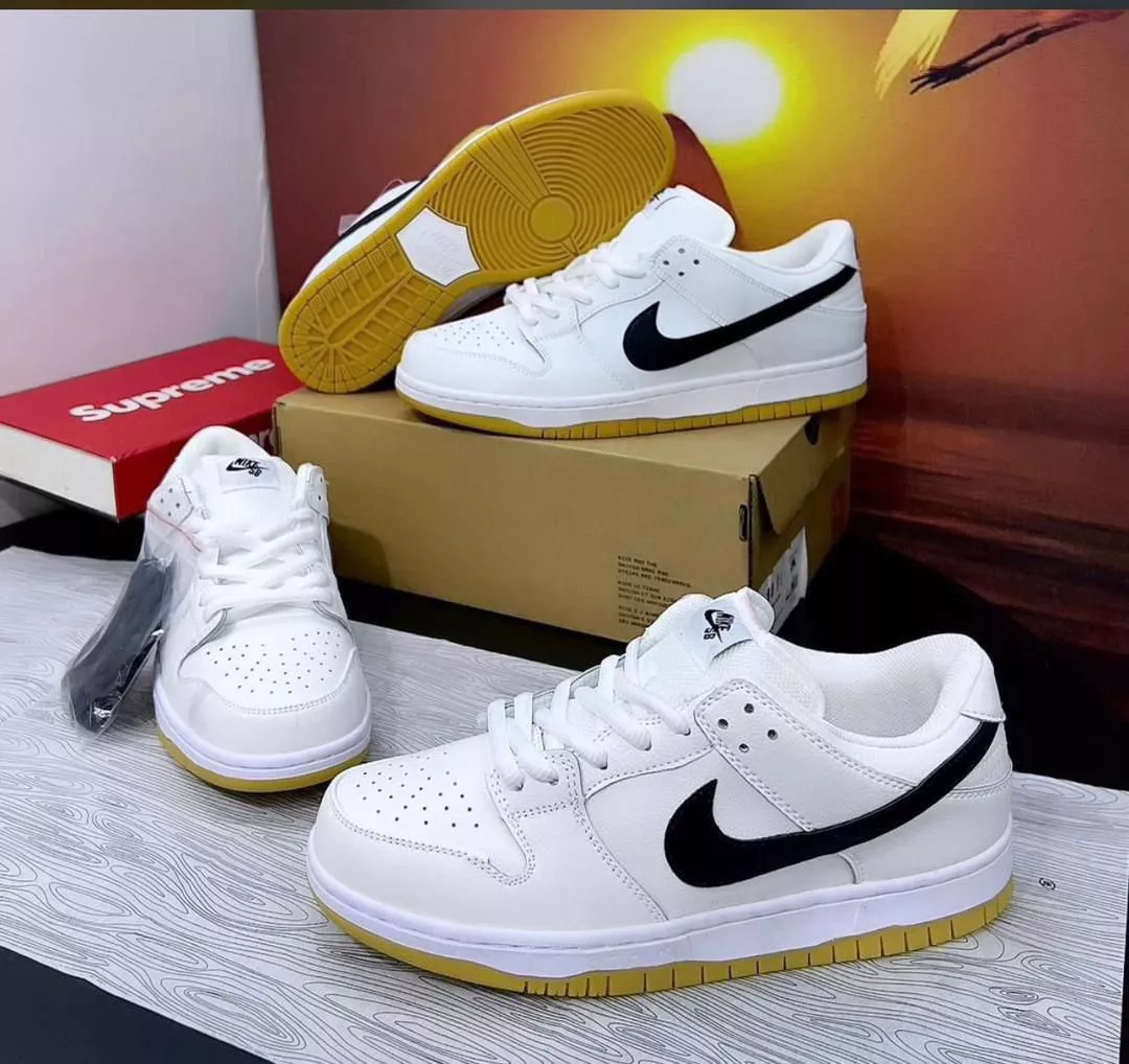 Nike SB Dunk Low Pro White Gum