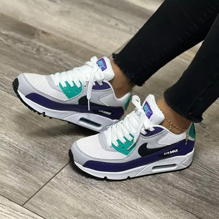 Men's Nike Air Max 90 Essential Sneakers