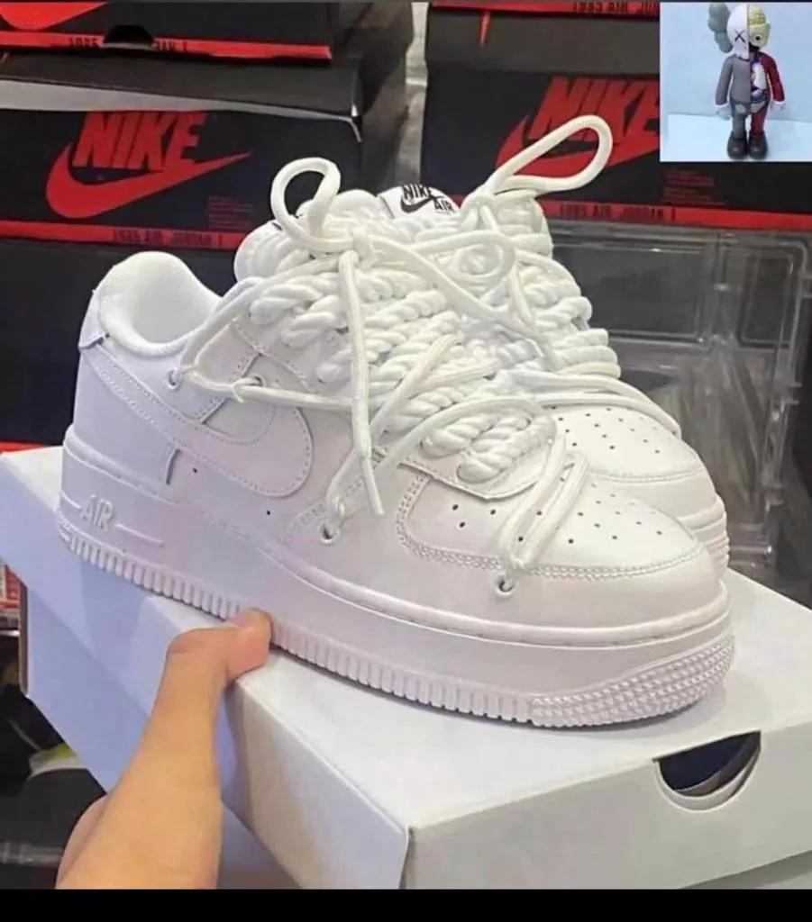 Nike Air Force 1
