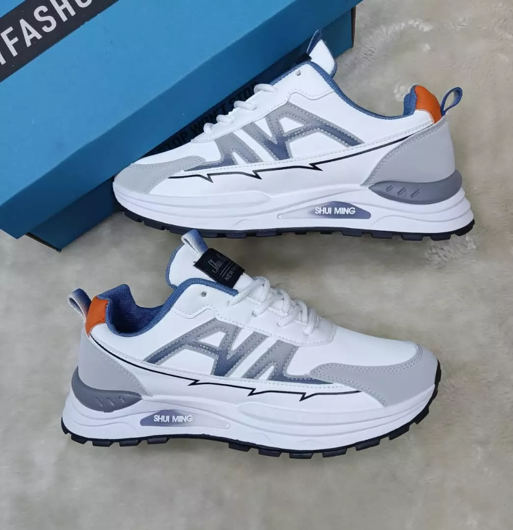 Men's casual sports sneakers