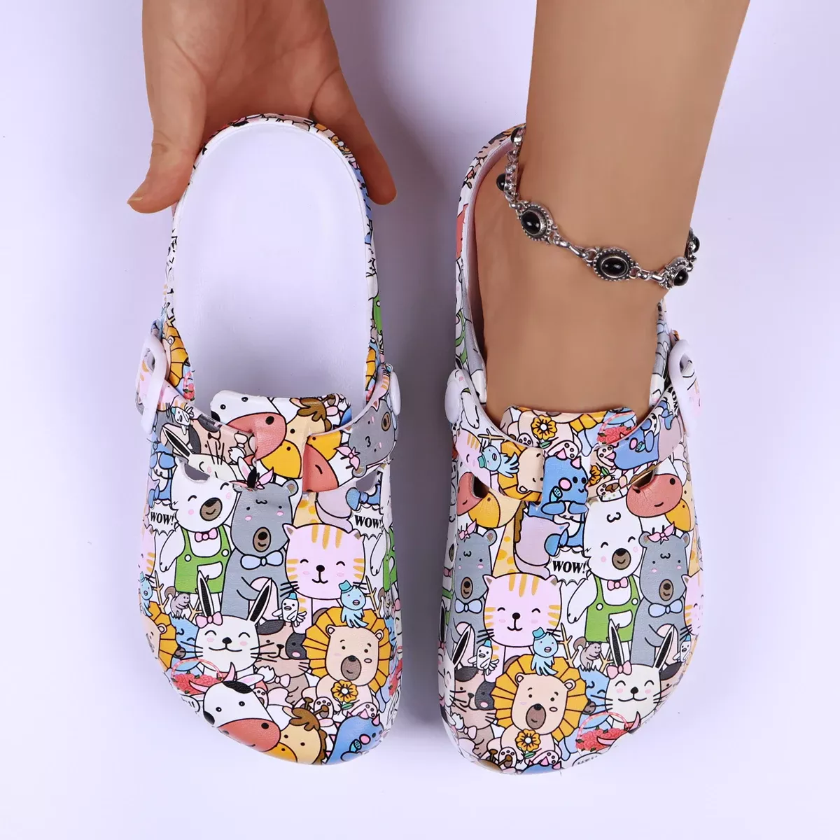 Fashionable Women's Graffiti Wooden Clogs