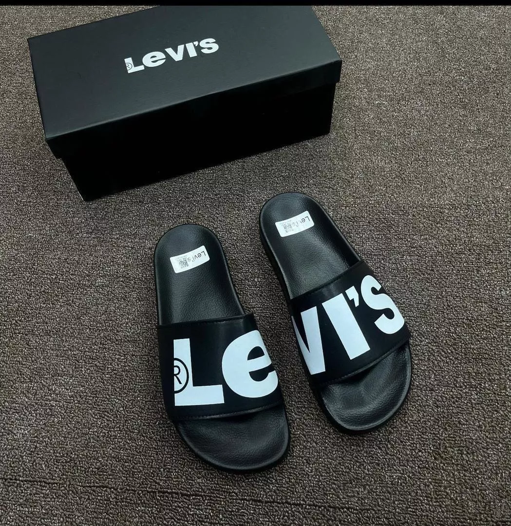 Levi’s June L S Slides