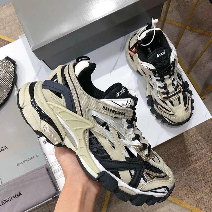 Balenciaga Track.2 Sneaker