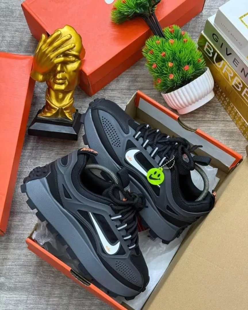 Nike Bailleli Black and Grey Sneakers (White Logo)