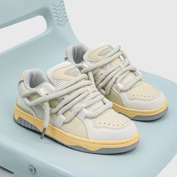URYSN Sneakers Beige/Cream