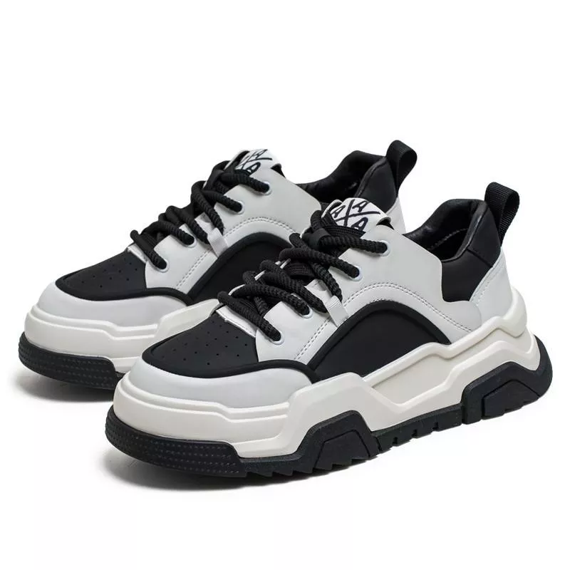 Polka Sneakers Black / White