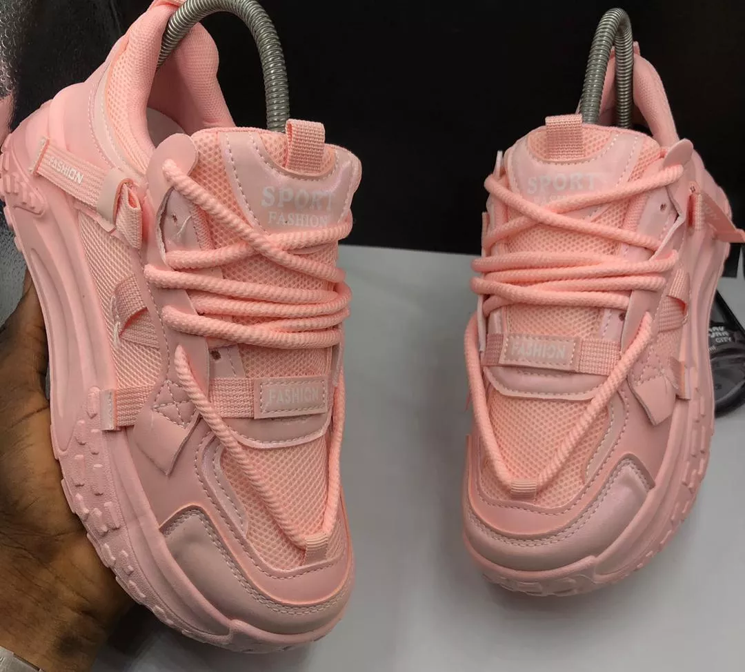 AirWeave Pink Sneakes