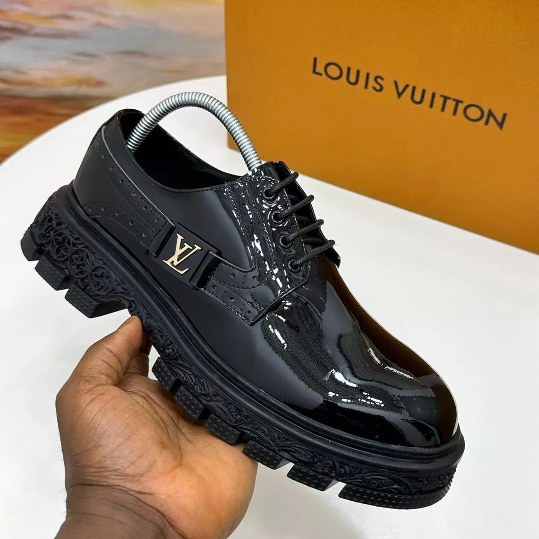 Louis Vuitton Men's LOAFER