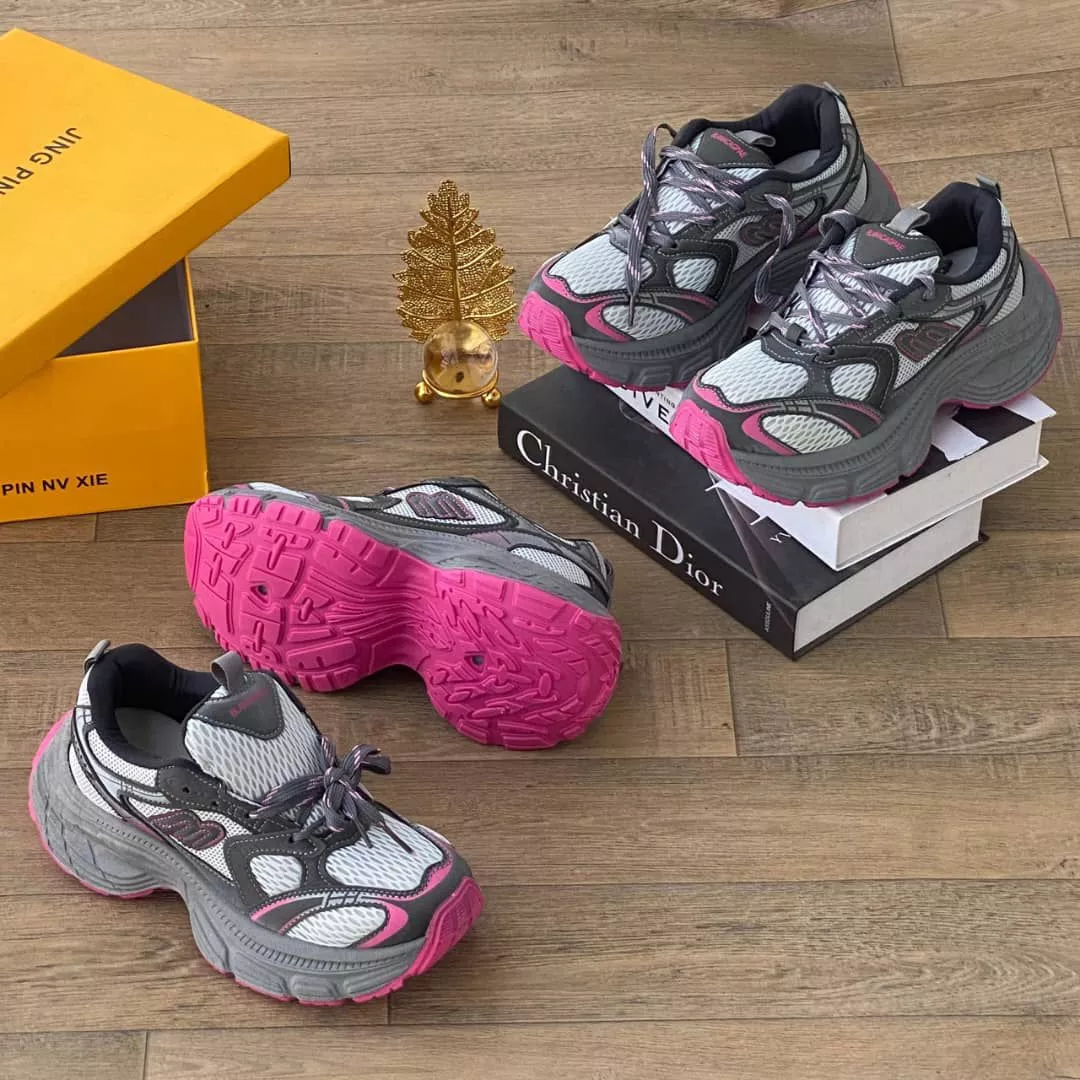 Balenciaga 10XL Sneakers