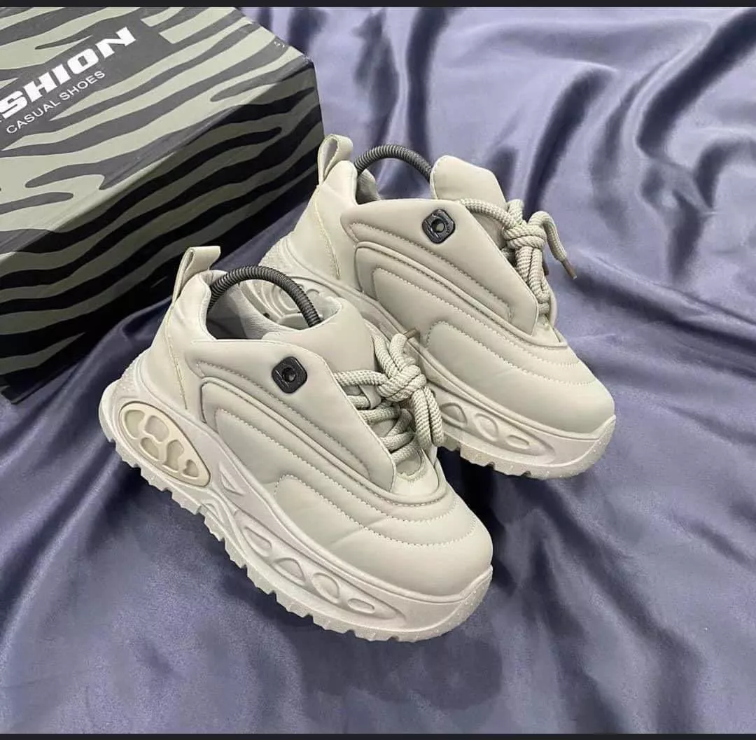 Supreme Chunky Sneakers Off White