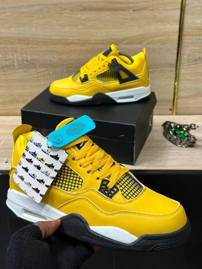 Nike Air Jordan 4 Retro Lightning