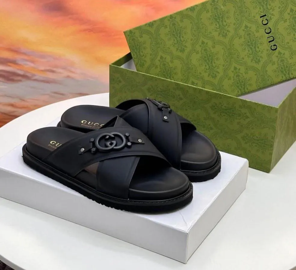 Gucci Interlocking G Slide Slippers (Black)
