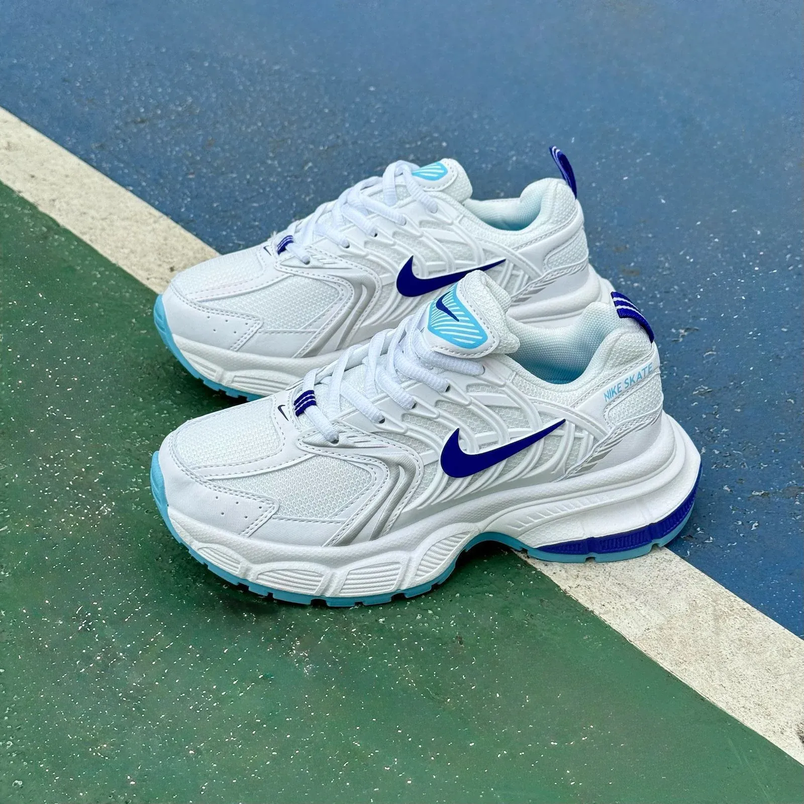 Nike Skate Chunky Sole Sneaker White & Blue Shade