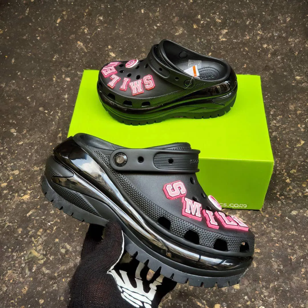 Crocs Classic Mega Crush Clog