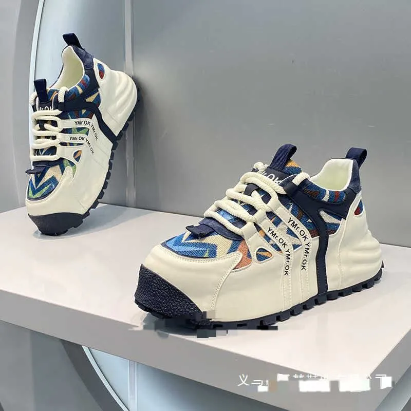 Platform-style sneaker – Blue/White