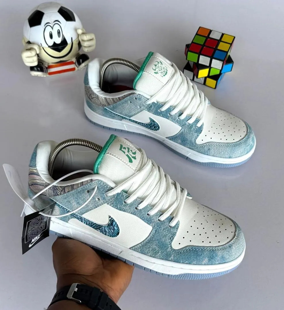 Nike SB Dunk Low "Year of the Dragon