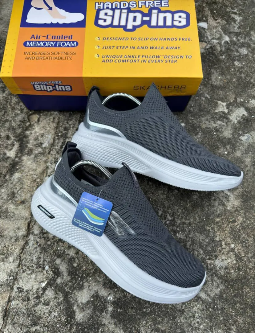 Skechers Hands-Free Slip-ins – Grey and White