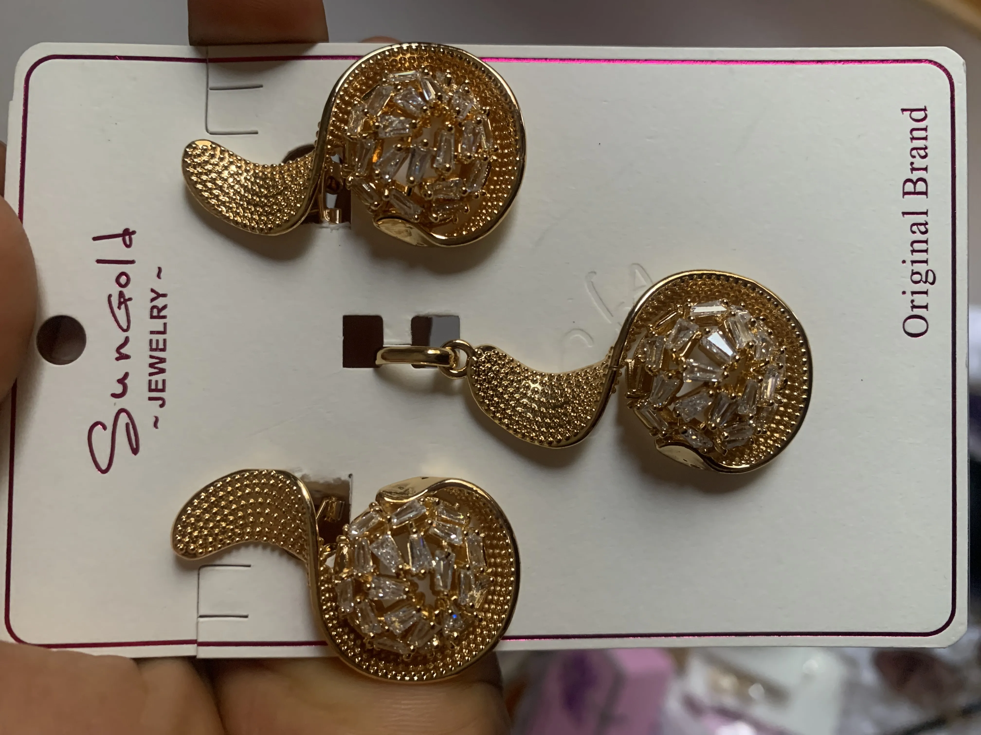 Golden Crystal crescent